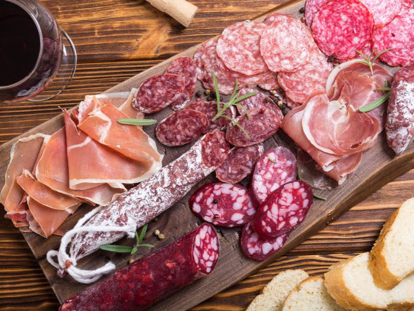 Was ist der Unterschied zwischen Wildsalami und herkömmlicher Salami?